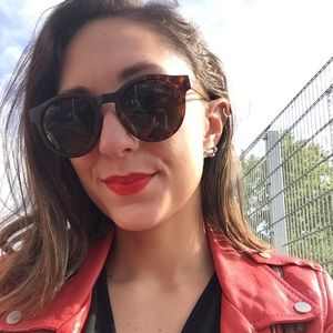 Meet your Posher, Lisa